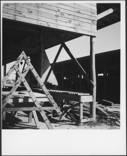 USA, Pine Mountain Valley/GA: Häuser; Lagerhäuser aus Holz