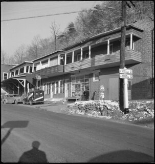 Febr. 38: DuPont near Charleston, Va [Legende auf separatem Umschlag]