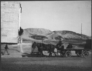 Ostpreussen, Danzig (Gdansk) oder Gdynia (Gdingen): Pferdewagen; Pferdewagen; Menschen