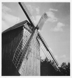 Lettland: Landschaft; Windmühle