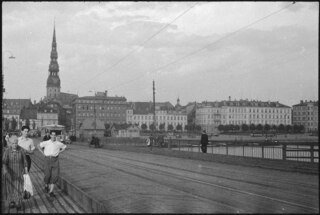 Lettland, Riga: Stadtansicht; Blick von der Brücke auf den Dom