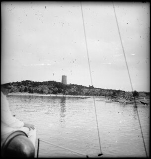 Schweden, Sandham (Sandhamn): Landschaft; Blick auf einen Leuchtturm