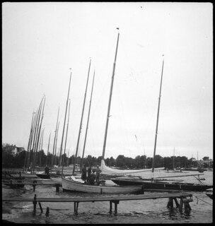 Schweden, Sandham (Sandhamn): Landschaft; Segelschiffe am Ufer