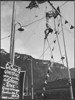 Schweiz: Zirkus [Lokalisierung unsicher]; Artisten am Trapez