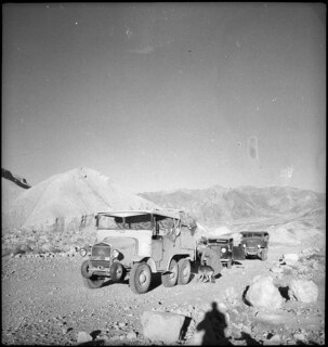 Afghanistan-Hindukusch | Der Laffly-Sechsräder u. der Ford der DAFA im Hindukusch.