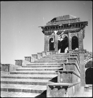 Mandu | (Mandu)