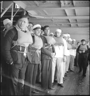 Brand des "Orazio" Jan. 1940 | - Rettungsmannschaft des Conte Biancamano" | [Legende auf separatem Umschlag]