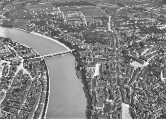Basel, Rhein, Wettsteinbrücke, Ballonaufnahme