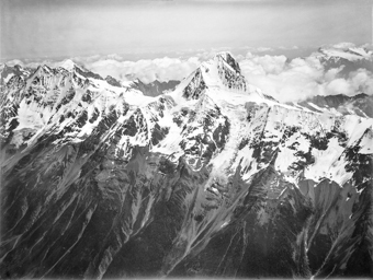 Bietschhorn 3953 m., Wallis, Ballonaufnahme