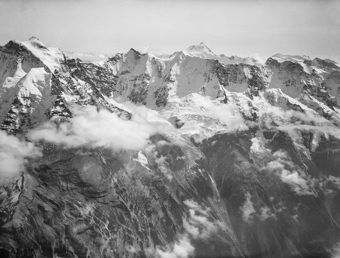 Aletschhorn, Gletscherhorn und Mittaghorn, Ballonaufnahme