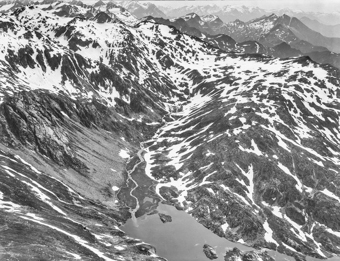 Berglandschaft, Ballonaufnahme