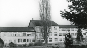 Kreuzfeld-Schulhaus