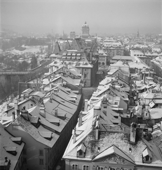 Dachlandschaft Herrengasse im Winter, Bern