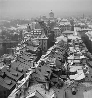 Verschneite Dächer Herrengasse und Kesslergasse, Bern
