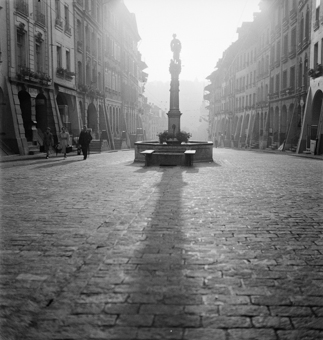Gerechtigkeitsbrunnen in der Morgensonne, Bern