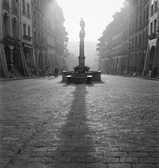 Gerechtigkeitsbrunnen in der Morgensonne, Bern