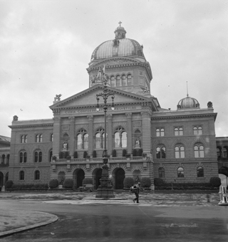 Bundeshaus und Bundesplatz, Bern