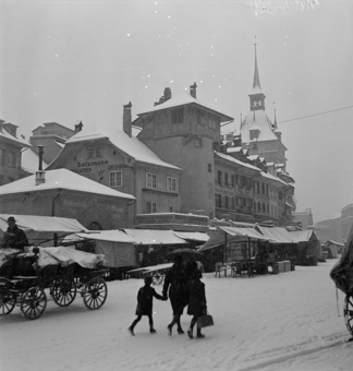 Holländerturm und Käfigturm im Winter, Waisenhausplatz Bern