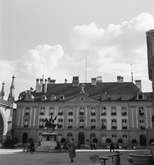 Stiftsgebäude auf dem Münsterplatz Bern