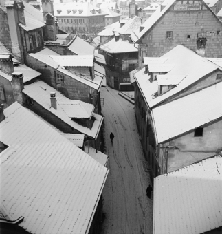 Velofahrer in der Mattenenge im Winter, Bern