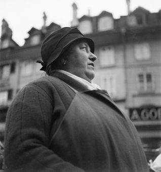 Marktfrau am Waisenhausplatz, Bern