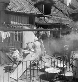 Waschtag auf den Dächern der Altstadt, Bern