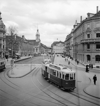 Bubenbergplatz mit Tram-Verkehr, Bern