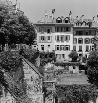 Häuser obere Junkerngasse mit Gärten, Bern