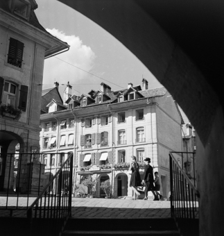 Blick aus Laubenbogen Junkerngasse zur Gerechtigkeitsgasse, Bern