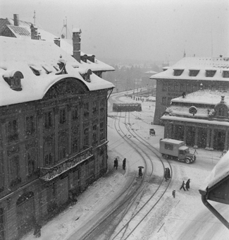 Theaterplatz im Winter von oben, Bern