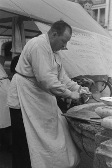 Fischmarkt auf dem Waisenhausplatz, Bern 