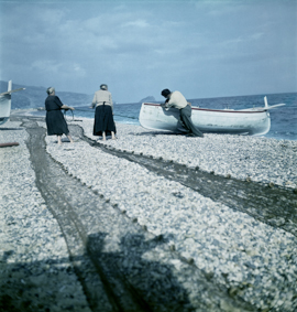 Fischerboot am Strand von Noli