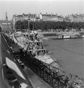Wiederaufbau einer Brücke in Lyon