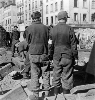Gefangene deutsche Soldaten wurden für Wiederaufbauarbeiten eingesetzt