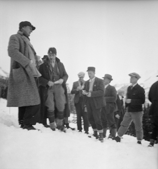 Schiedsrichter und Punkterichter an Skispringen