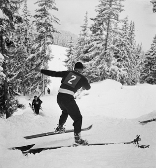 Skispringer unmittelbar vor dem Start