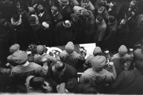 Unruhen von Genf 1932: Abdankungsfeier für den bei der Demonstration getöteten Kommunisten Henri Fürst aus Zürich
