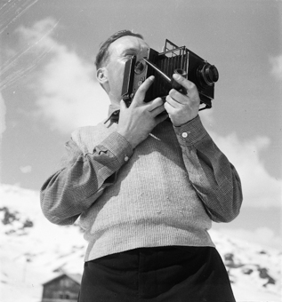 Fotograf mit einer -Kamera