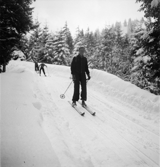 Moritz Zeller (Schwager von Paul Senn) mit den Kindern Klaus und Marianne Zeller (Neffe und Nichte von Paul Senn)