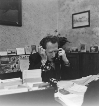 Maurice Dubois im Büro
