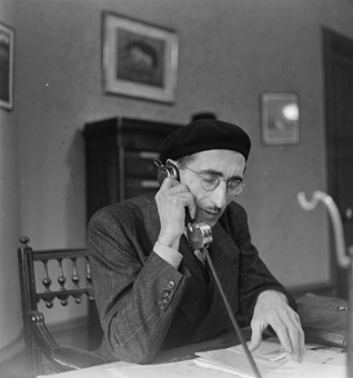 C. Monthieu in seinem Büro