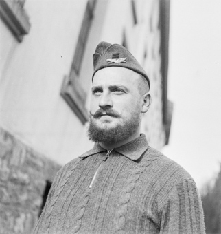 Porträt eines Soldaten mit Beret