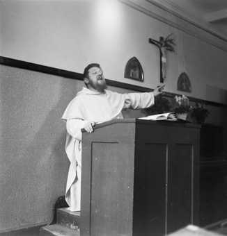 Saal einer Kirchgemeinde