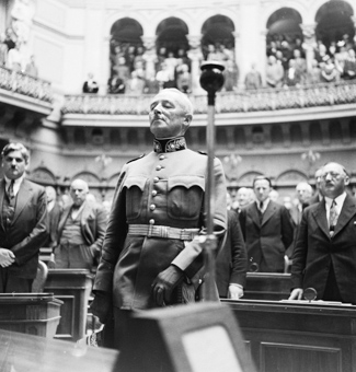 General Guisan während der Vereidigung